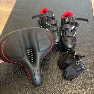 Peleton shoes, seat, and gloves